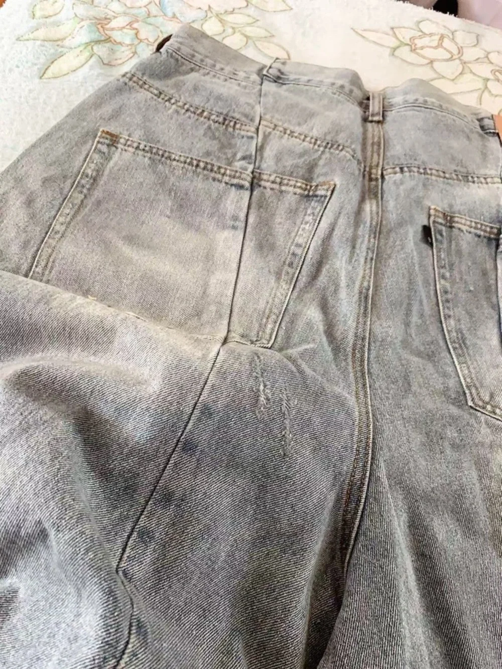 Washed Distressed Frayed‎ Tassel Wrinkled Denim Shorts 34
